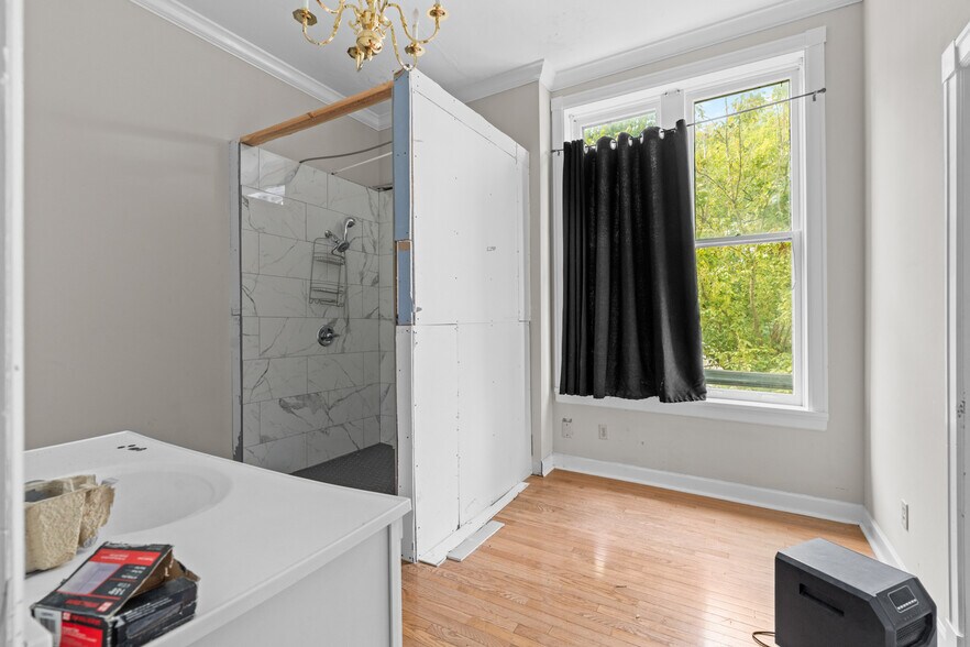 More Photos Of 101 St Clair St, Frankfort Loft Creative Space For Sale