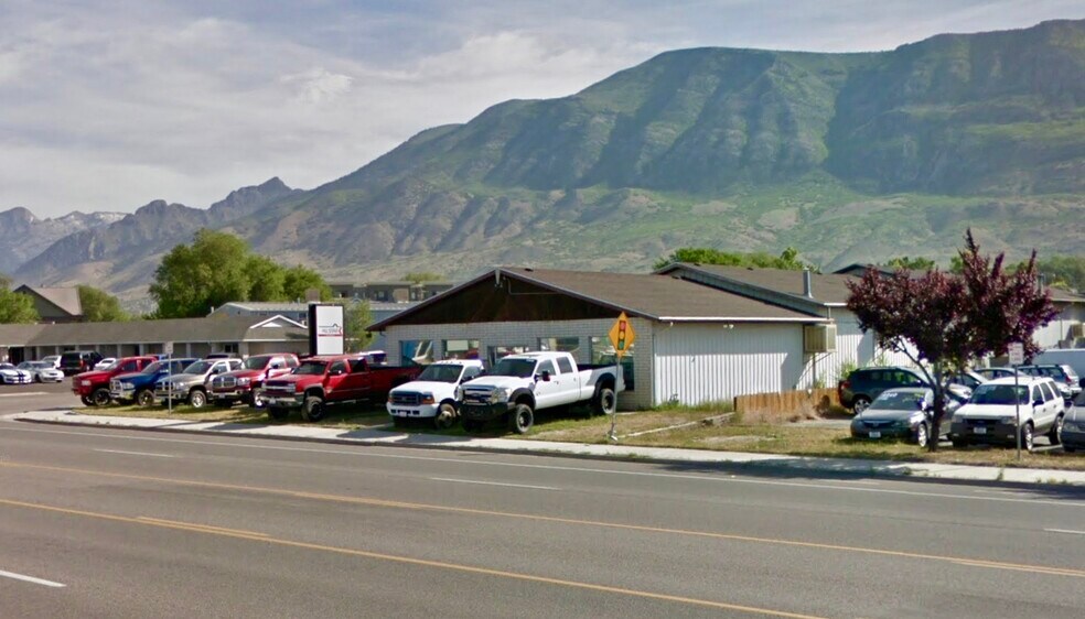 More Photos Of 560-564 W State Rd, Pleasant Grove Auto Dealership For Sale