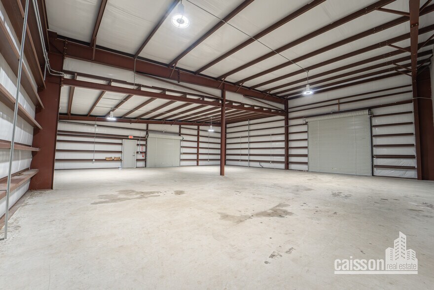 More Photos Of 108-132 Enterprise Pky, Boerne Unknown For Lease