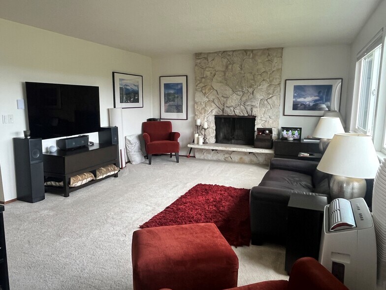 More Photos Of 2707 W Jameson St, Seattle Apartments For Sale