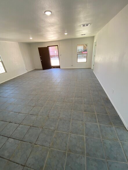 More Photos Of 12494 Montana Ave, El Paso Office For Lease
