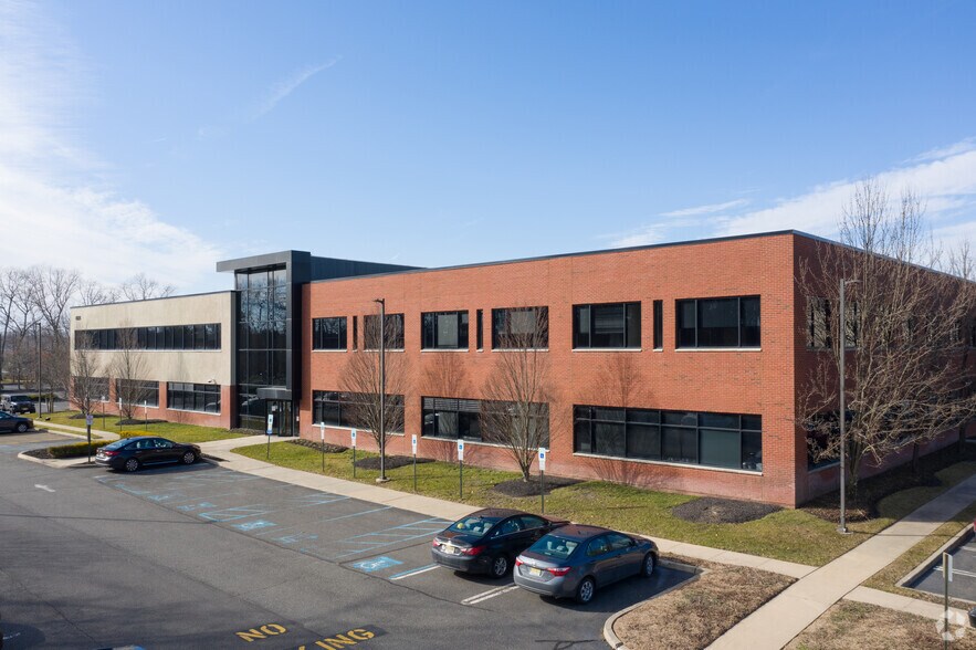 More Photos Of 4814 Outlook Dr, Wall Township Office For Lease