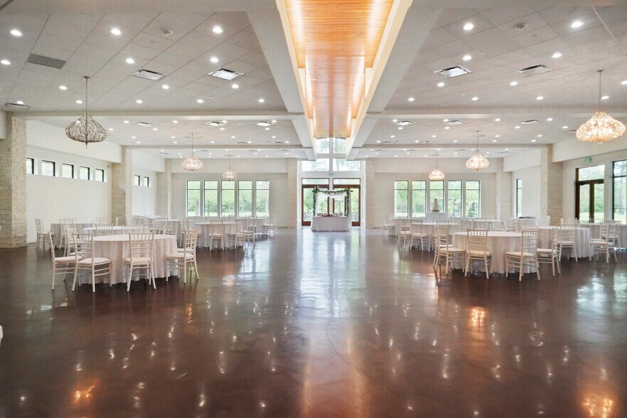 More Photos Of 25566 Bradbury Dr, Hockley Winery Vineyard For Sale