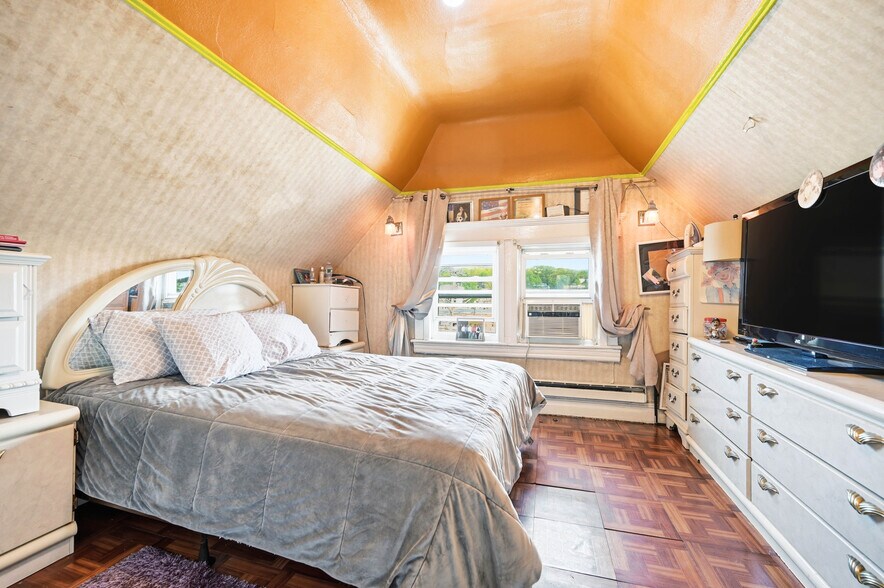 More Photos Of 775 Nepperhan Ave, Yonkers Multifamily For Sale