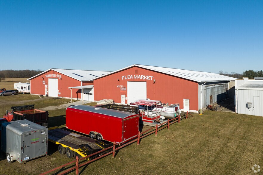 More Photos Of 9129 Tecumseh Clinton Hwy, Tecumseh Contractor Storage Yard For Lease