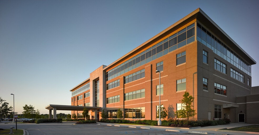 More Photos Of 4809 Ambassador Caffery Pky, Lafayette Medical For Lease