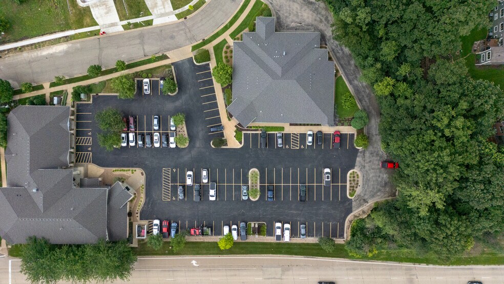 More Photos Of 3416 Lakeridge Pl NW, Rochester Office For Lease