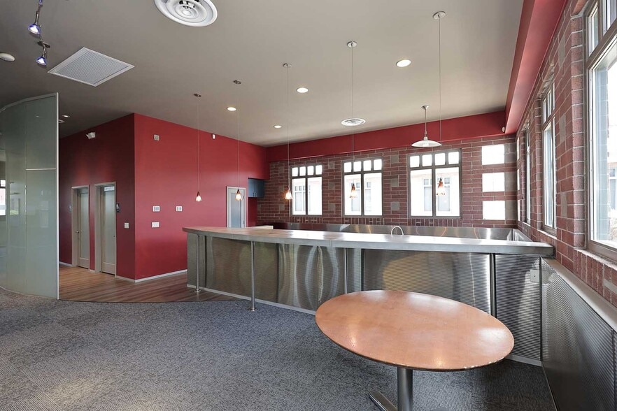 More Photos Of 2812 N Norwalk, Mesa Office For Sale