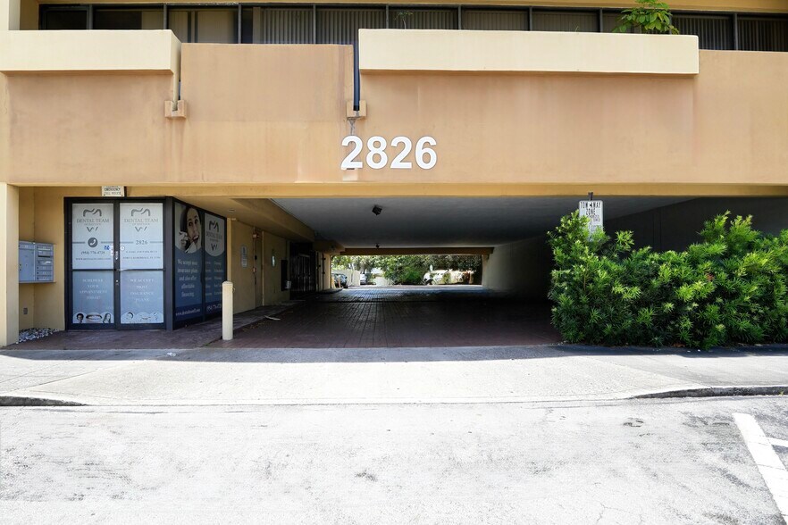 More Photos Of 2826 E Oakland Park Blvd, Fort Lauderdale Office For Lease