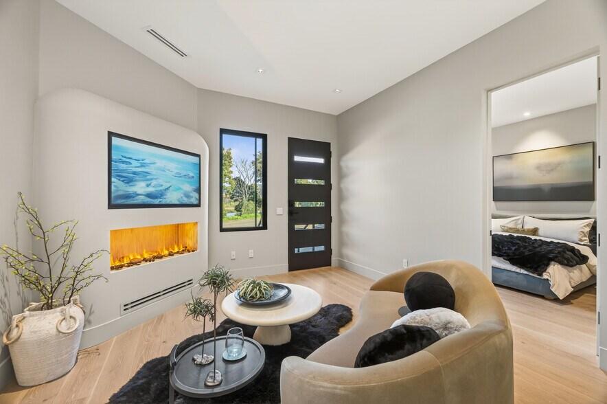 More Photos Of 585 Riverside Drive, Napa Multifamily For Sale