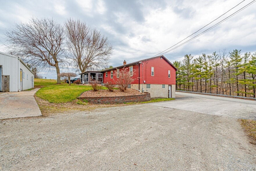 More Photos Of 175 Mount Joy Rd, Mount Pleasant Industrial For Sale