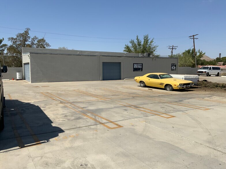 More Photos Of 18737 Highway 18, Apple Valley Service For Lease