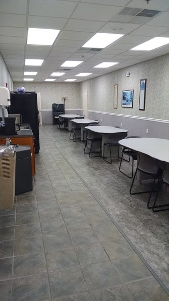 More Photos Of 1510 Stuart Rd, Cleveland Flex For Sale