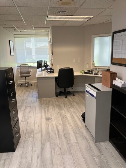 More Photos Of 900 Pine St, Englewood Medical For Sale
