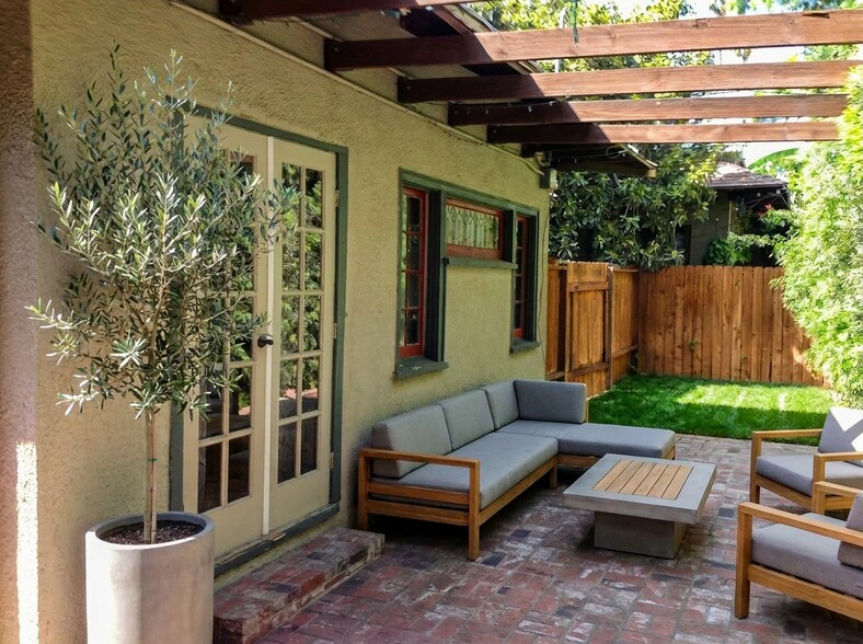 More Photos Of 6043-6053 Selma Ave, Los Angeles Apartments For Sale