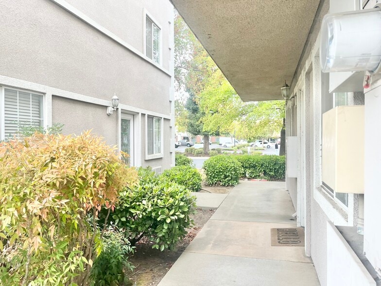 More Photos Of 2007 Opportunity Dr, Roseville Office For Sale