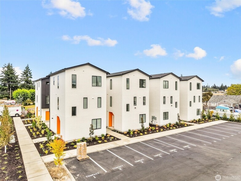 Primary Photo Of 7519 Grange St W, Lakewood Apartments For Sale