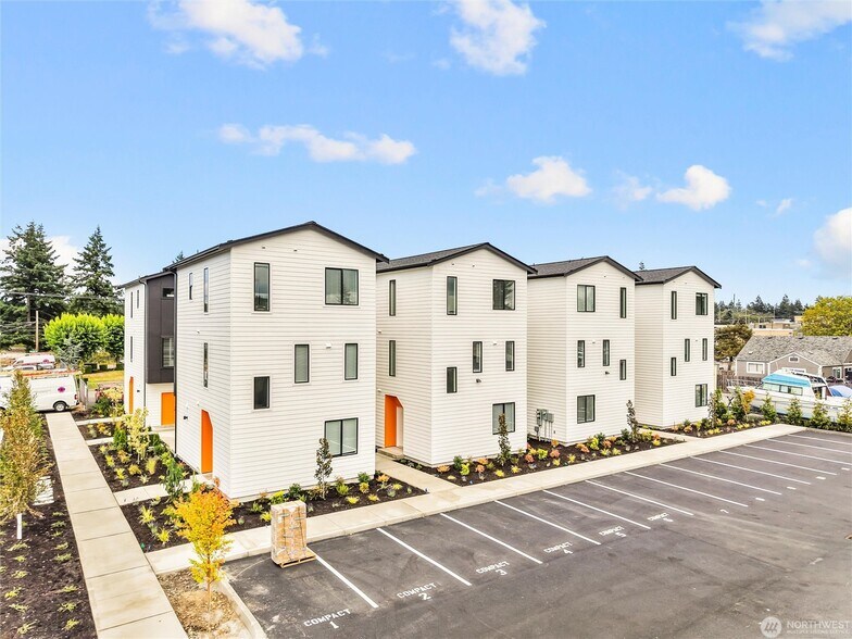 More Photos Of 7519 Grange St W, Lakewood Apartments For Sale