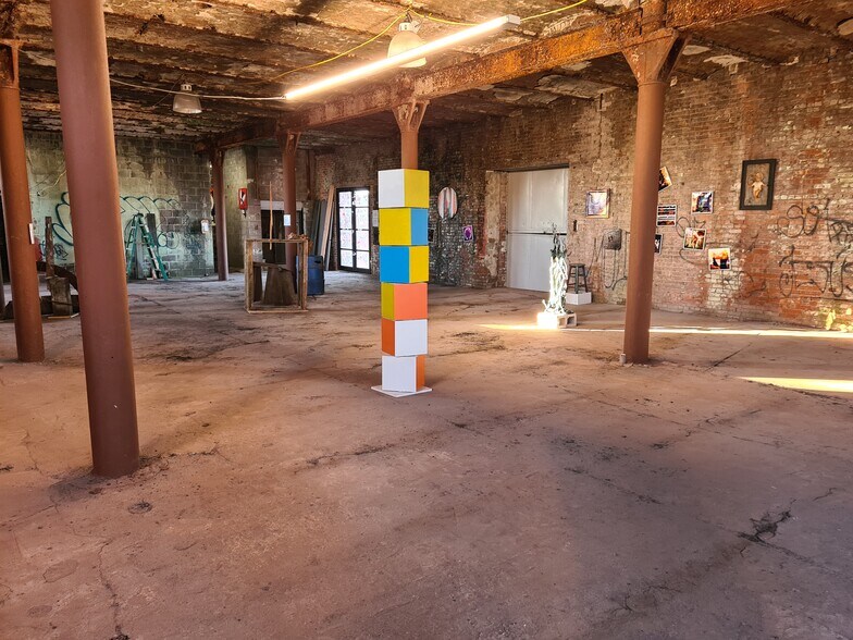 More Photos Of 63 Governor St, Paterson Warehouse For Lease