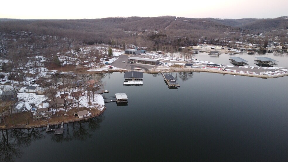 More Photos Of 27 Lighthouse Marina Rd, Sunrise Beach General Retail For Sale