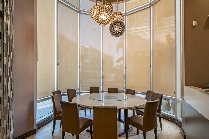 More Photos Of 580 N Atlantic Blvd, Monterey Park Apartments For Lease