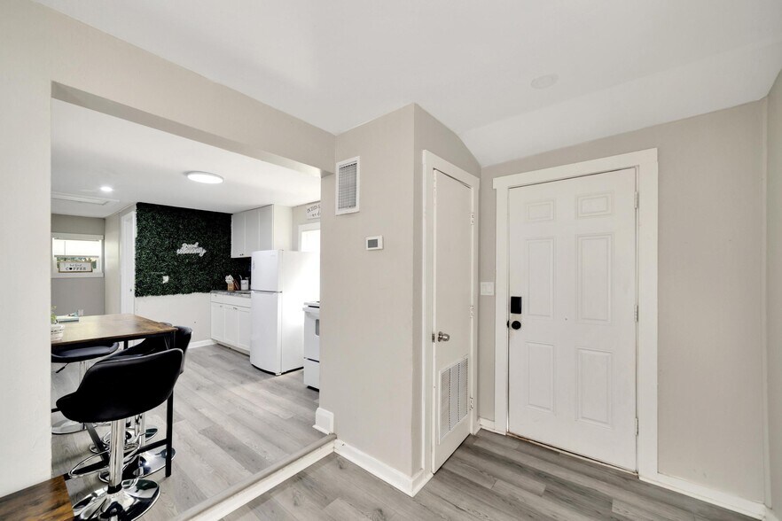 More Photos Of 4209 N 14th St, Tampa Multifamily For Sale