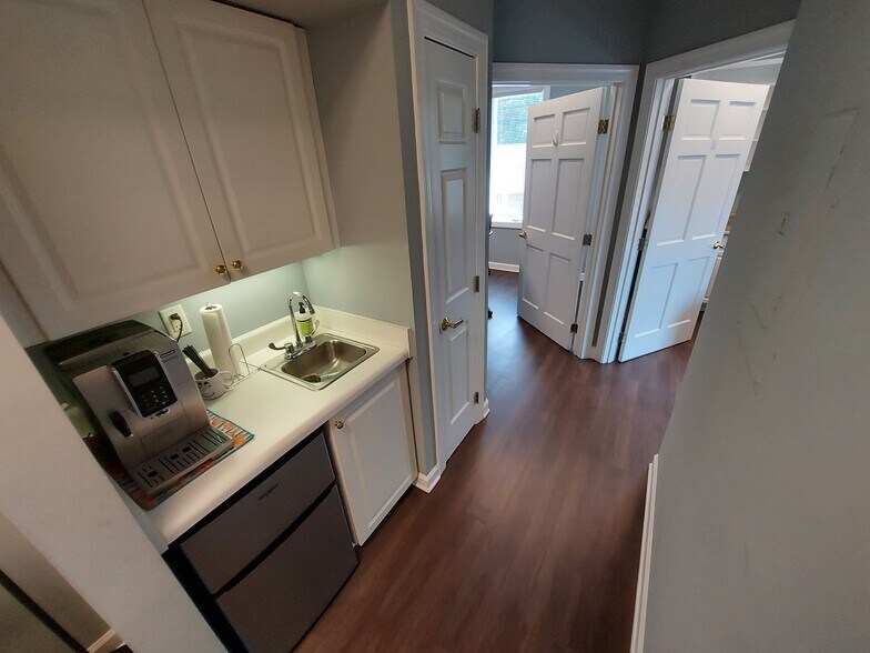 More Photos Of 511 Keisler Dr, Cary Office For Lease