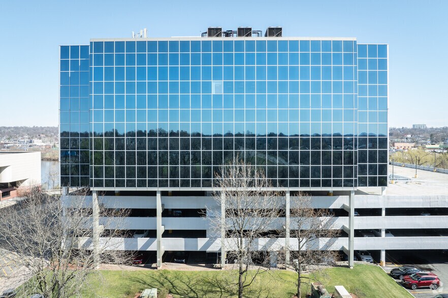 More Photos Of 65 Challenger Rd, Ridgefield Park Office For Lease