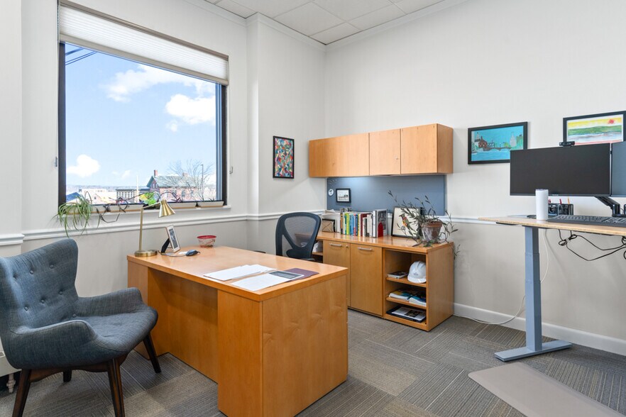 More Photos Of 307 Cumberland Ave, Portland Office For Sale