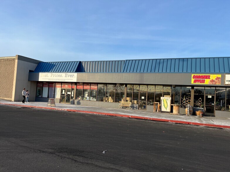 More Photos Of 3407 W Court St, Pasco General Retail For Sale