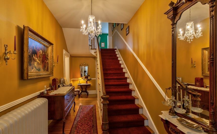 More Photos Of 417 E Washington St, Charles Town Hospitality For Sale