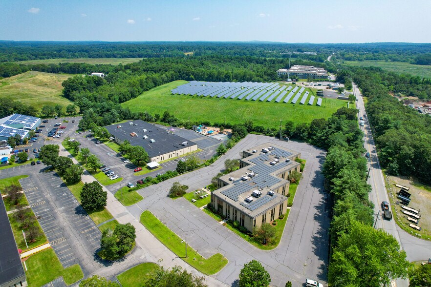 More Photos Of 526 Boston Post Rd, Wayland Office For Lease