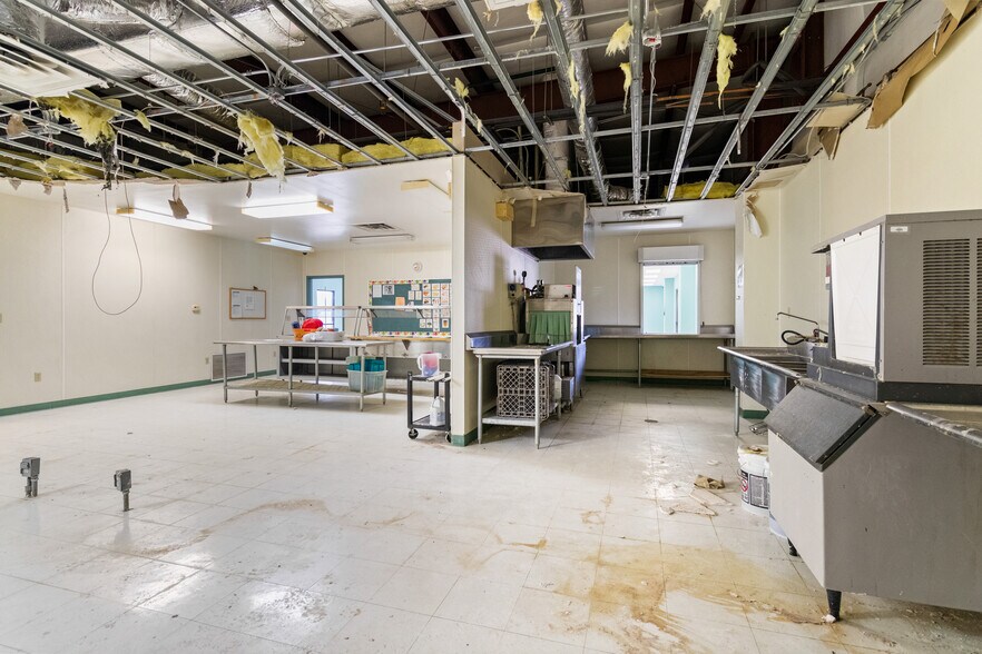 More Photos Of 214 N School St, Winfield Light Distribution For Sale