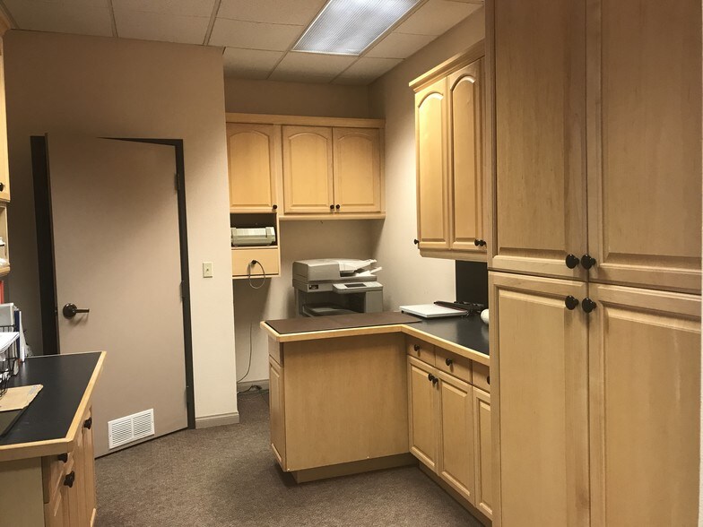 More Photos Of 1168-1170 Center Point Dr, Henderson Warehouse For Sale
