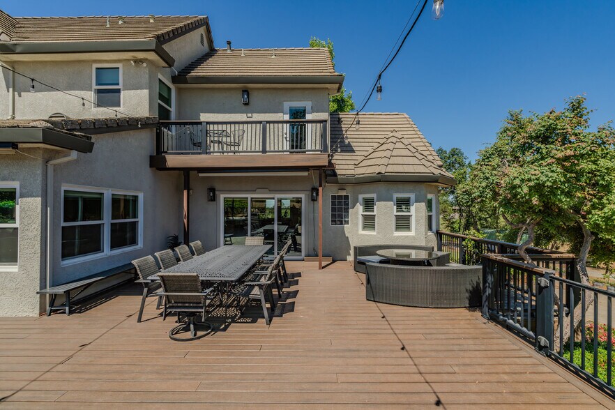 More Photos Of 10786 Shenandoah Rd, Plymouth Winery Vineyard For Sale