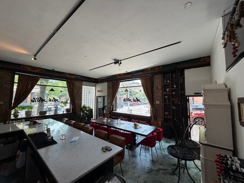 More Photos Of 817 Onderdonk Ave, Ridgewood General Retail For Lease