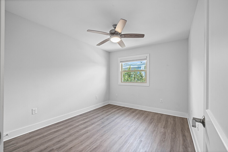 More Photos Of 525 11th St, Galveston Apartments For Sale