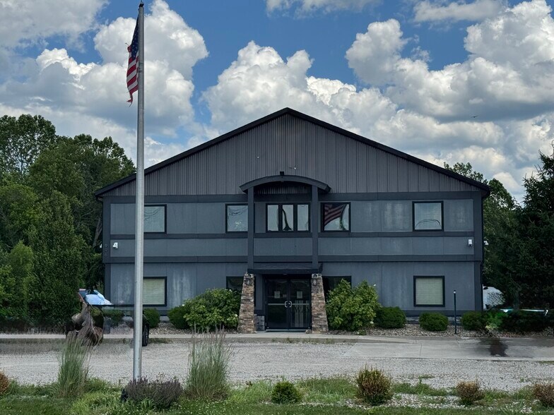 Primary Photo Of 996 Thornwood Dr, Heath Office For Sale