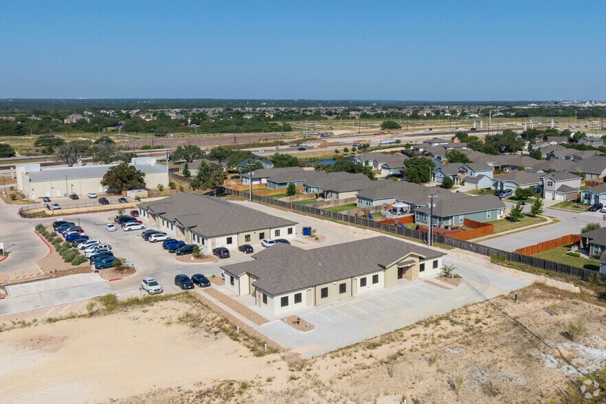 More Photos Of 1667 N Highway 183, Leander Unknown For Lease