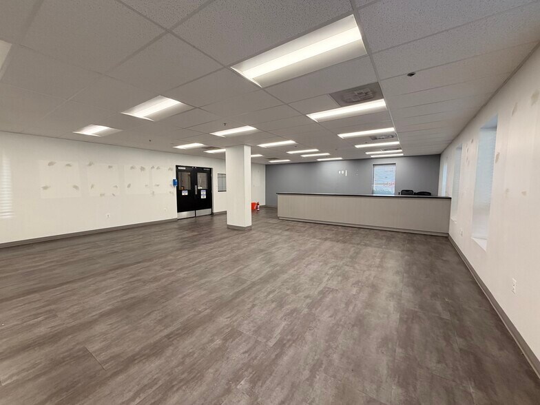 More Photos Of 7575 Washington Blvd, Elkridge Warehouse For Lease