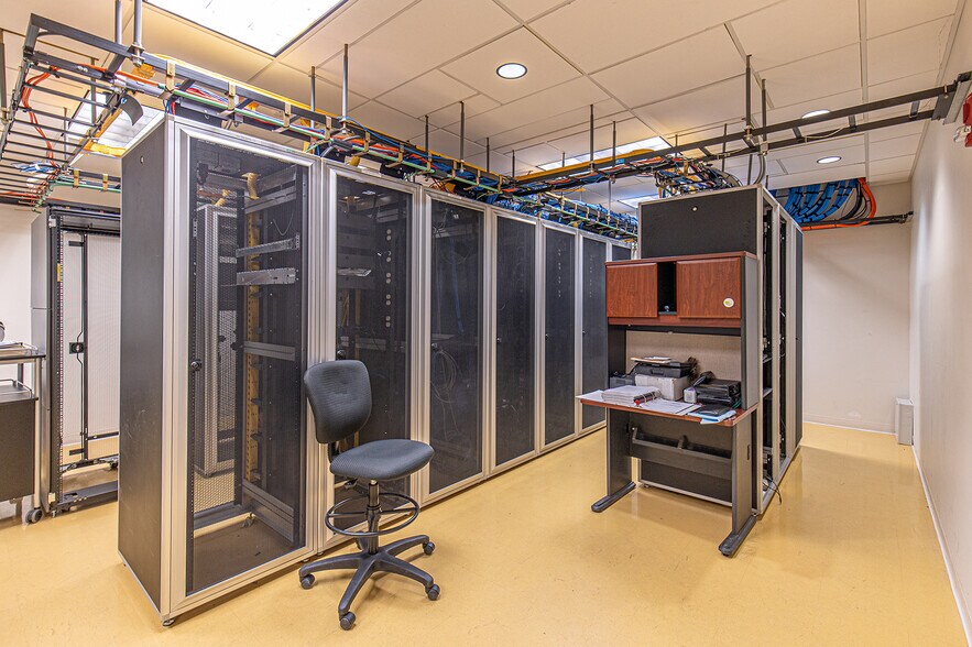 More Photos Of 380 Airport Rd, Ignacio Office Residential For Sale