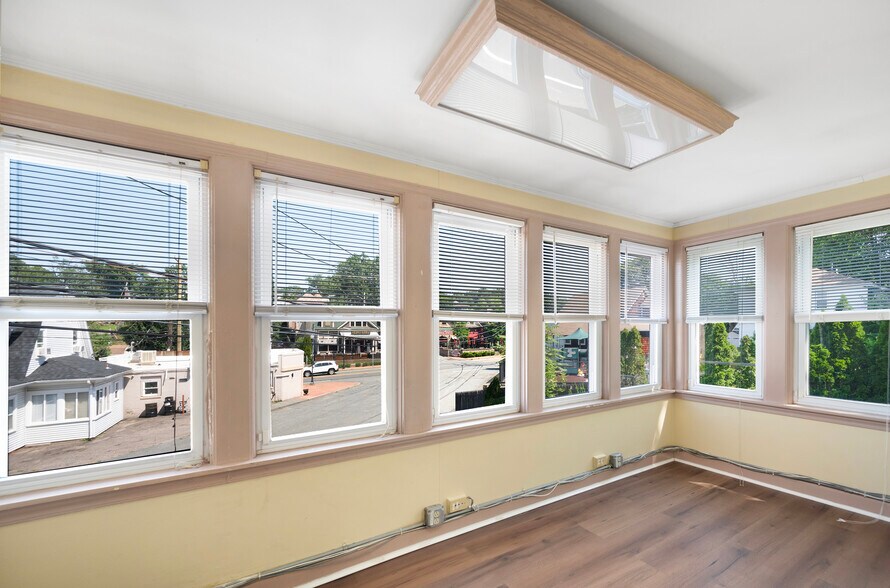 More Photos Of 15 Thomas St, North Providence Freestanding For Sale