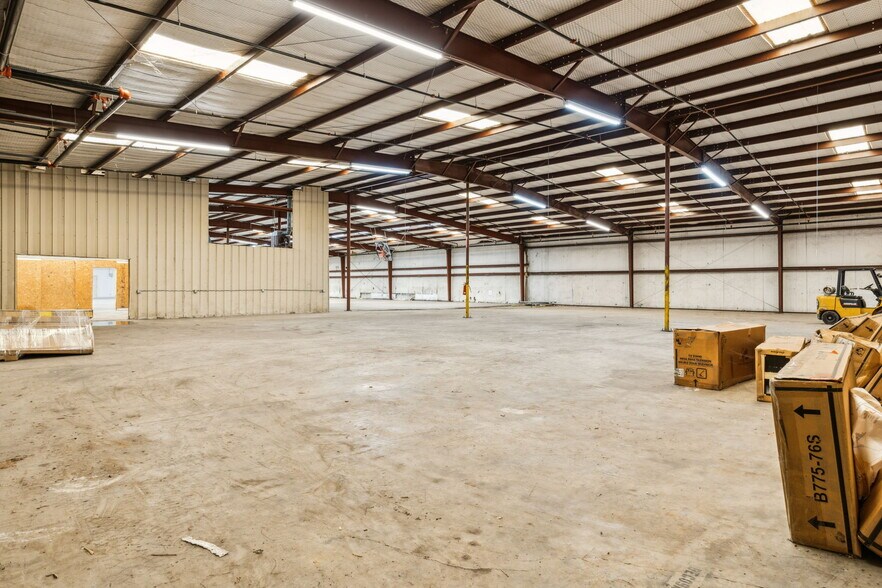 More Photos Of 351 Interstate Highway 30, Greenville Warehouse For Sale