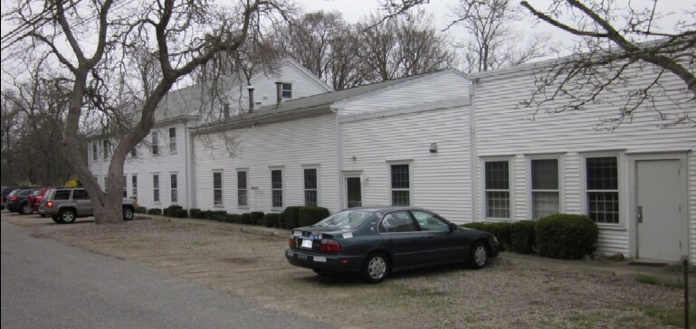 More Photos Of 5 Namskaket Rd, Orleans Flex For Lease