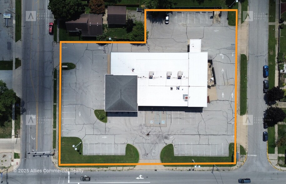 More Photos Of 401 E Morgan St, Kokomo Drugstore For Lease