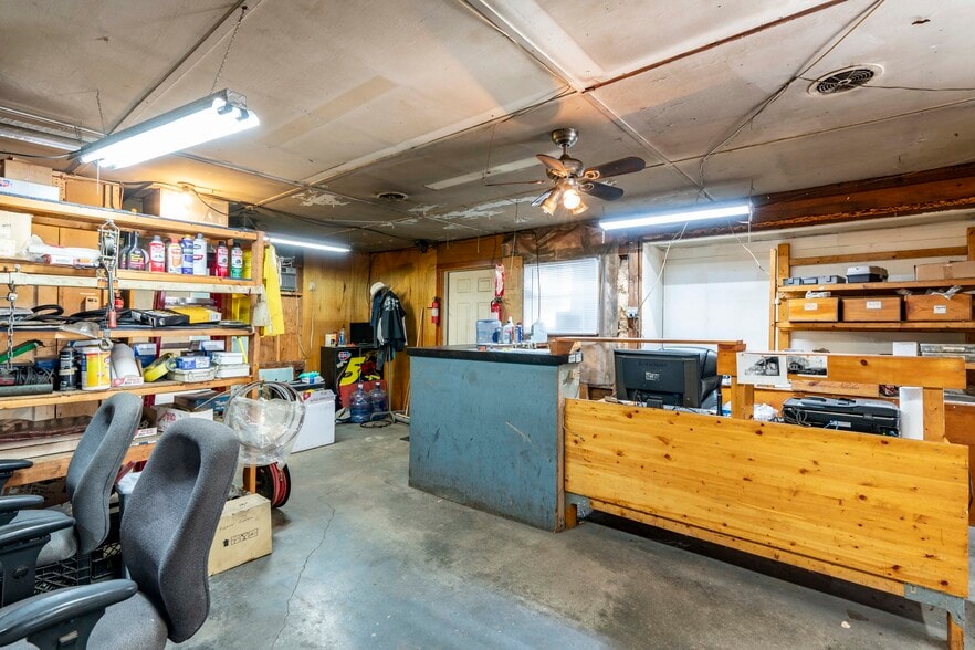 More Photos Of 2811 NY-82, Pleasant Valley Manufacturing For Sale