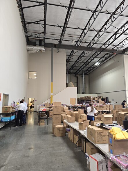 More Photos Of 510 S Magnolia Ave, Ontario Warehouse For Sale