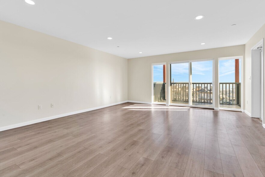 More Photos Of 1079 Texas St, San Francisco Apartments For Sale