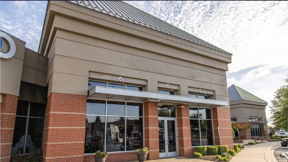 More Photos Of 2905 SE Walton Blvd, Bentonville Unknown For Lease