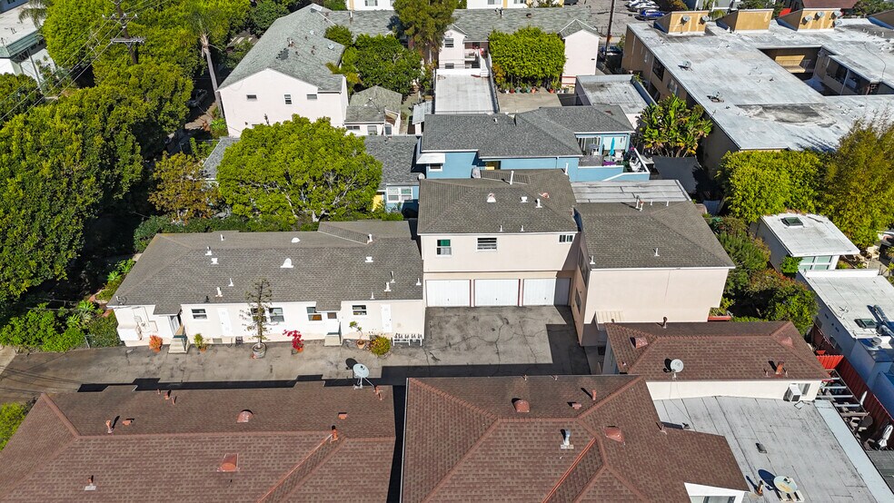 More Photos Of 3017 4th St, Santa Monica Apartments For Sale